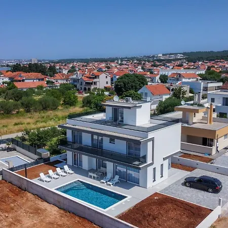 Vibiana Lux Villa